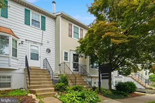 13772 Flowing Brook Ct, Chantilly, VA 20151 - Photo 1