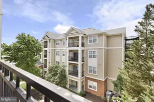 12925 Centre Park Cir, Herndon, VA 20171 - Photo 1
