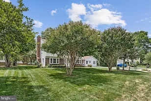 12805 Melvue Ct, Fairfax, VA 22033 - Photo 1
