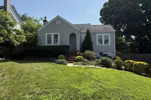 1131 Marion Ave, McLean, VA 22101 - Photo 1