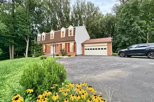 805 Balls Hill Rd, McLean, VA 22101 - Photo 1