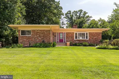 3909 Pineland Street, Fairfax, VA 22031 - Photo 1