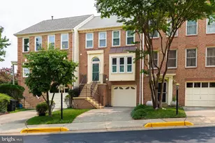 2003 Meadow Springs Dr, Vienna, VA 22182 - Photo 1