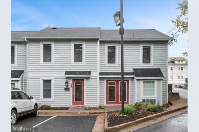 706 S King Street S #8, Leesburg, VA 20175 - Photo 1