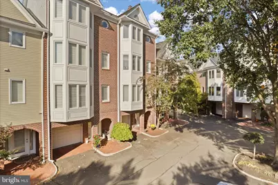 125 Chesterfield Pl, Leesburg, VA 20175 - Photo 1