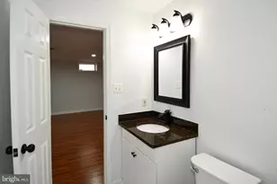 26005 Hartwood Dr, Chantilly, VA 20152 - Photo 46