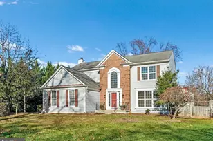 714 Clairmont Ct NE, Leesburg, VA 20176 - Photo 1