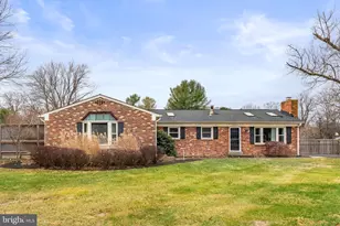 20173 Broad Run Dr, Sterling, VA 20165 - Photo 1