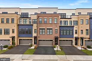 42506 Mildred Lndg Sq, Ashburn, VA 20148 - Photo 1