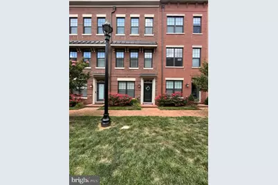 404 Ironsides Square SE, Leesburg, VA 20175 - Photo 1