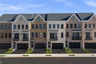 42121 Picasso Sq, Ashburn, VA 20148 - Photo 1