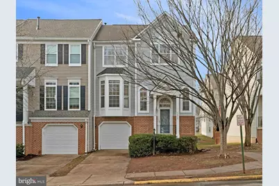 20572 Willoughby Square, Sterling, VA 20165 - Photo 1