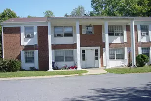 8 Mosby Ct, Round Hill, VA 20141 - Photo 1