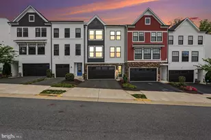 42244 Graves Mountain Ter, Chantilly, VA 20152 - Photo 1