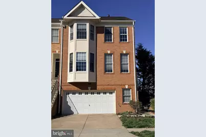 25834 Kirkwood Square, Chantilly, VA 20152 - Photo 1