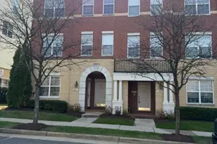 43609 McDowell Sq, Leesburg, VA 20176 - Photo 1