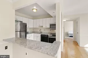 125 Clubhouse Dr SW, Leesburg, VA 20175 - Photo 12