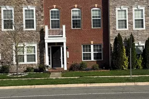 25680 Pleasant Valley Rd, Chantilly, VA 20152 - Photo 1