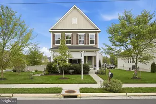 15 S Locust St, Lovettsville, VA 20180 - Photo 1