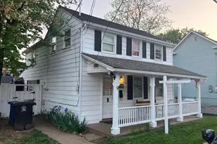 9 Royal St SE, Leesburg, VA 20175 - Photo 1