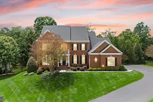 18757 Upper Meadow Dr, Leesburg, VA 20176 - Photo 1
