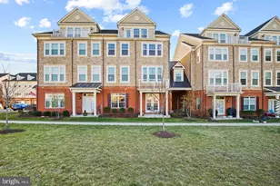 42592 Sunset Ridge Square, Ashburn, VA 20148 - Photo 1