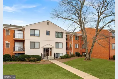125 SW Clubhouse Drive SW #4, Leesburg, VA 20175 - Photo 1