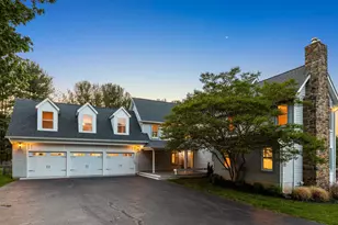 35571 Suffolk Ln, Hillsboro, VA 20132 - Photo 1
