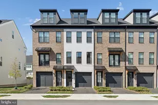 22906 Tawny Pine, Ashburn, VA 20148 - Photo 1