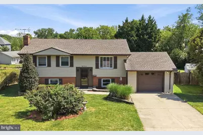814 W Nettle Tree Road, Sterling, VA 20164 - Photo 1