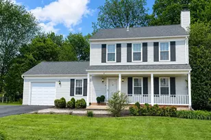 13 Red Wing Ct, Sterling, VA 20164 - Photo 1