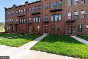 42194 Summer Sun Ter, Ashburn, VA 20148 - Photo 1