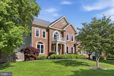 301 Shiloh Place SE, Leesburg, VA 20175 - Photo 1