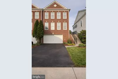 42716 Rolling Rock Square, Chantilly, VA 20152 - Photo 1