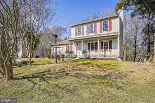 10 Red Wing Ct, Sterling, VA 20164 - Photo 1