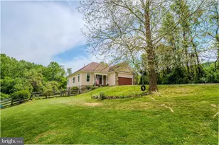 11404 Russell Rd, Hillsboro, VA 20132 - Photo 1