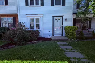 33 Park Pl, Lovettsville, VA 20180 - Photo 1