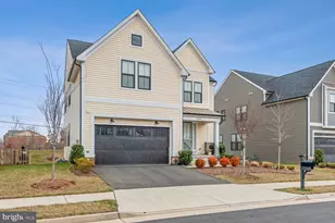 25495 Woodbine Farm Dr, Chantilly, VA 20152 - Photo 1