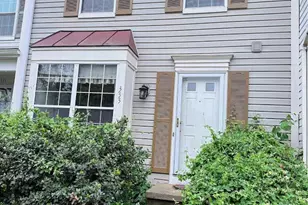 333 Stable View Terrace NE, Leesburg, VA 20176 - Photo 1