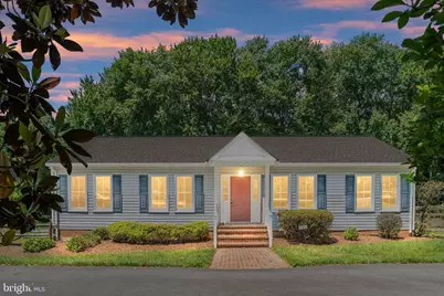 210 S Hughes Street, Hamilton, VA 20158 - Photo 1