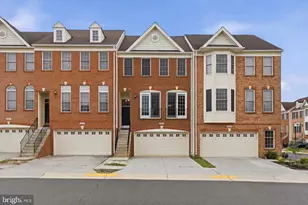 42683 Newcomer Terrace, Chantilly, VA 20152 - Photo 1