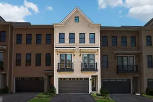 42200 Shining Star Sq, Ashburn, VA 20148 - Photo 1