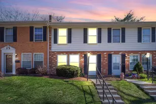 102 N Duke Dr, Sterling, VA 20164 - Photo 1