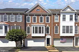 26101 Nimbleton Square, Chantilly, VA 20152 - Photo 1