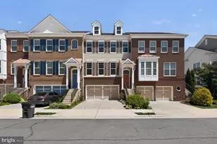 25450 Hopton House Terrace, Chantilly, VA 20152 - Photo 1