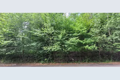  H17 Wolf Hollow Road, Lake Harmony, PA 18624 - Photo 4