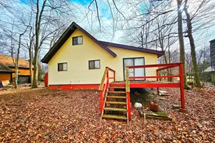 1769 Rolling Hills Dr, Tobyhanna, PA 18466 - Photo 2