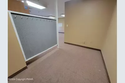  106 Shawnee Square Dr, Unit 210, East Stroudsburg, PA 18301 - Photo 6