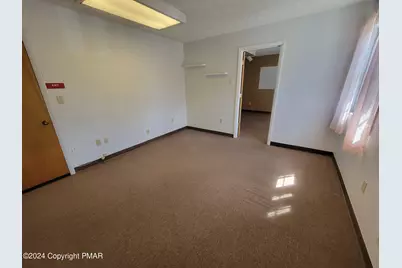  106 Shawnee Square Dr, Unit 210, East Stroudsburg, PA 18301 - Photo 8