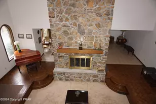 6760 Bear Creek Blvd, Bear Creek Township, PA 18702 - Photo 10